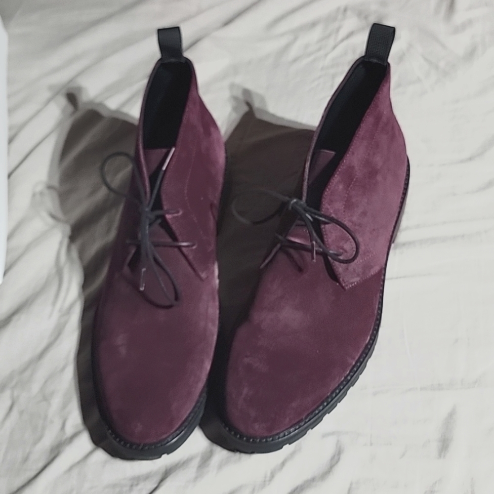 CK ULTAN BOOTS LIKE NEW